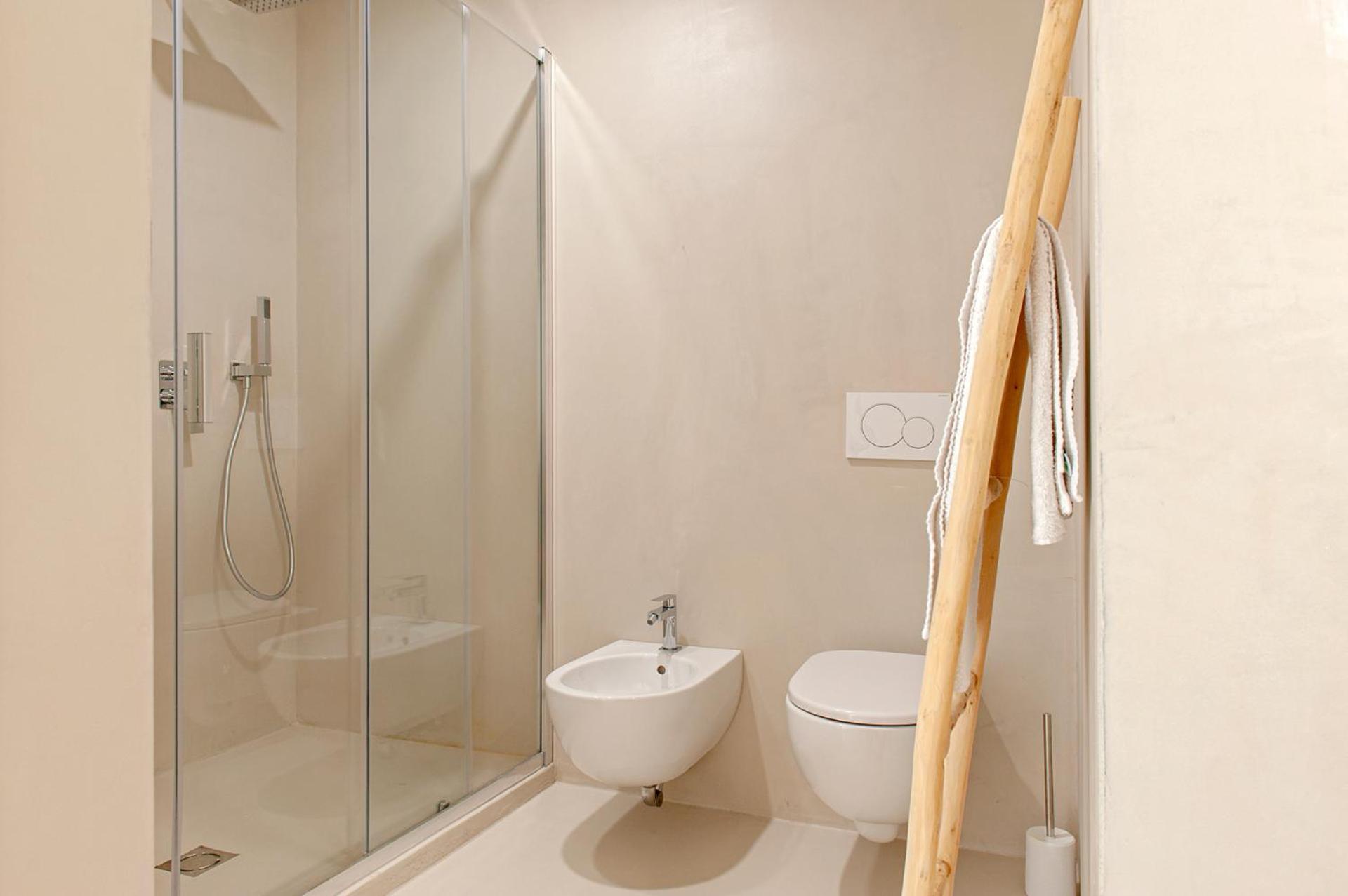 Waterfront Balcony I Grani 2 Resort Style Suite Livorno Exterior photo